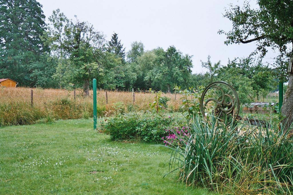 Bed and Breakfast Au Grand Pré Theillay Exterior foto